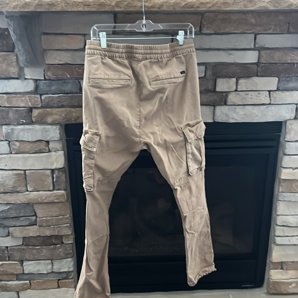 Pac Sun cargo pants with adjustable jogger bottom - Picture 7 of 7